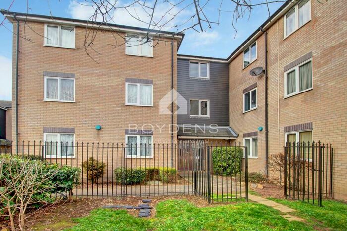 1 Bedroom Flat To Rent In Flanders Field, Colchester, Essex, CO2