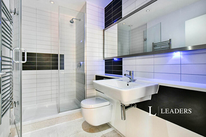 2 Bedroom Apartment To Rent In Skyline Central, Goulden Street, Manchester, M4