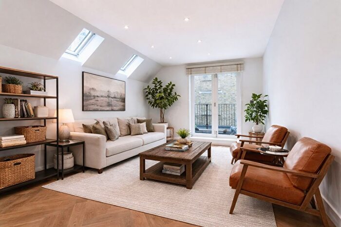 1 Bedroom Flat To Rent In Brewer Street, Soho, W1F