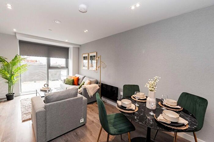 2 Bedroom Flat To Rent In One Park Lane, Heaps Mill, Liverpool, Merseyside, L1