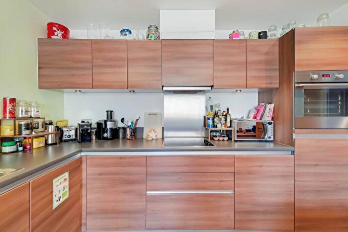 2 Bedroom Flat For Sale In Barking Road, Canning Town, London, E16