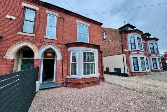 2 Bedroom Flat To Rent In Colwick Road, Nottingham, NG2