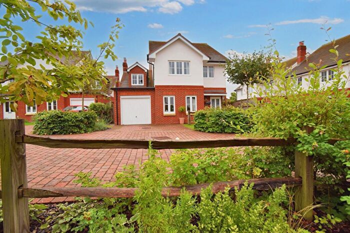 5 Bedroom Detached House For Sale In De Port Heights, Corhampton, SO32