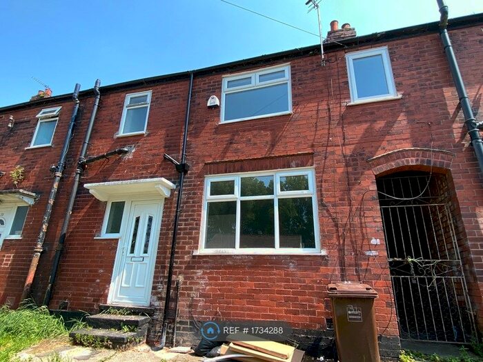 3 Bedroom Semi-Detached House To Rent In Sidney Road, Manchester, M9