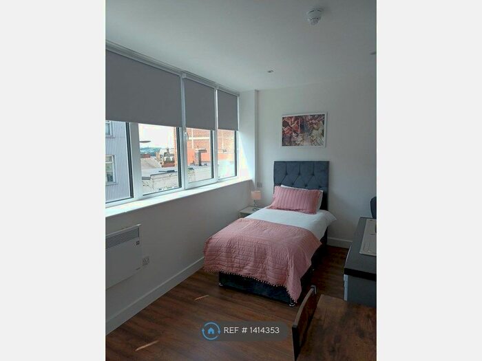 Studio To Rent In Tontine Street, Stoke-On-Trent, ST1