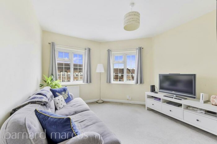 2 Bedroom Apartment To Rent In Stoneleigh Broadway, Epsom, KT17