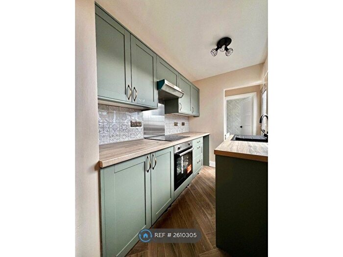 2 Bedroom Terraced House To Rent In Castle Street, Lincoln, LN1