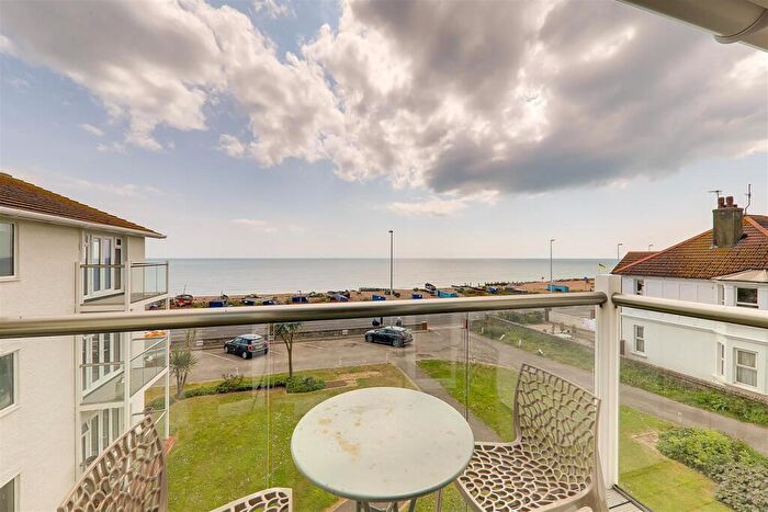 2 Bedroom Apartment For Sale In Brighton Road, Worthing, BN11