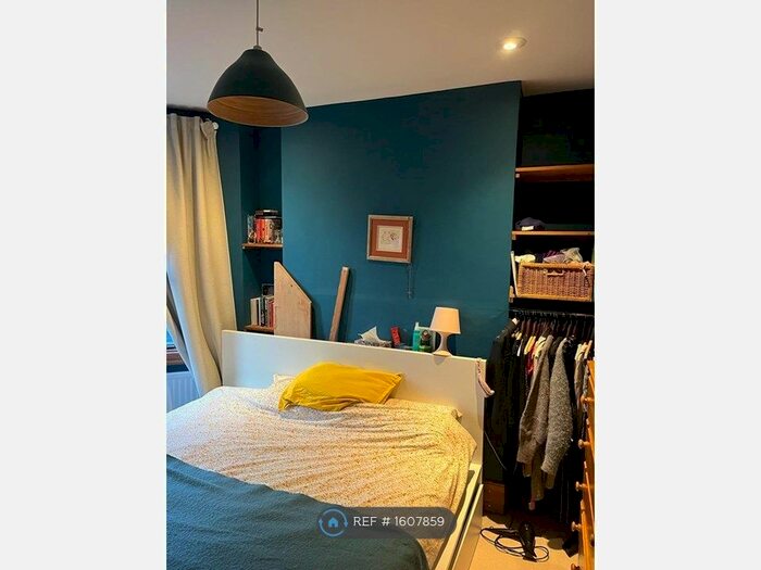 3 Bedroom Maisonette To Rent In North View Road, London, N8