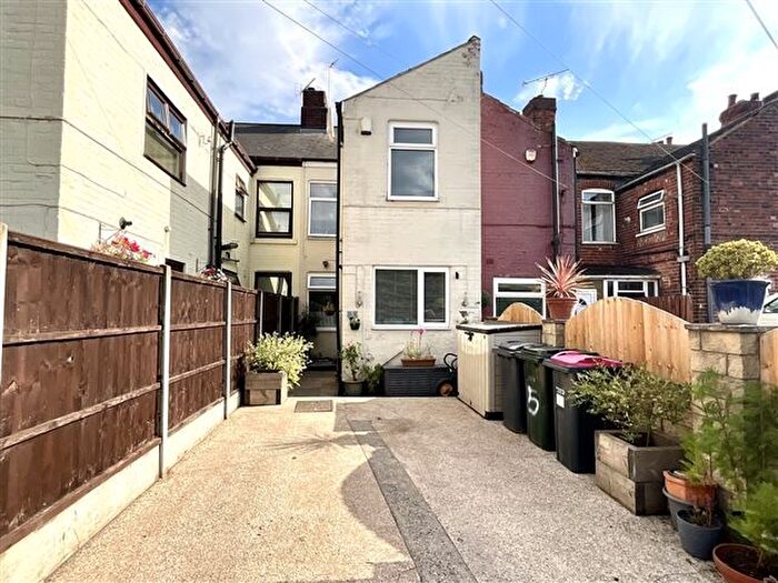 2 Bedroom Terraced House For Sale In South View, Kiveton Park, Sheffield, S26