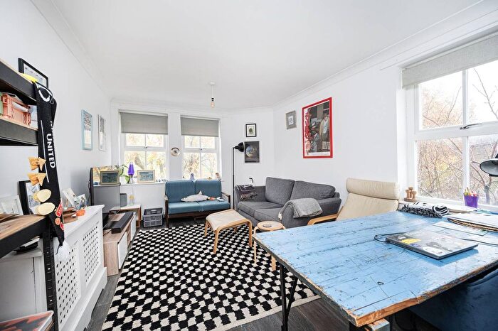 1 Bedroom Flat To Rent In Cadogan Terrace, Victoria Park, London, E9