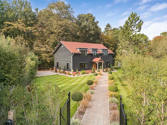 4 Bedroom Detached House For Sale In Binfield Heath, Henley-On-Thames, RG9