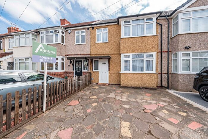 3 Bedroom Terraced House To Rent In Denecroft Crescent, Hillingdon, UB10