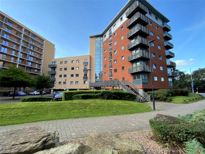 1 Bedroom Flat To Rent In City Walk, Leeds, West Yorkshire, LS11
