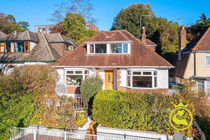 4 Bedroom Detached House For Sale In Glen Road, Poole, BH14