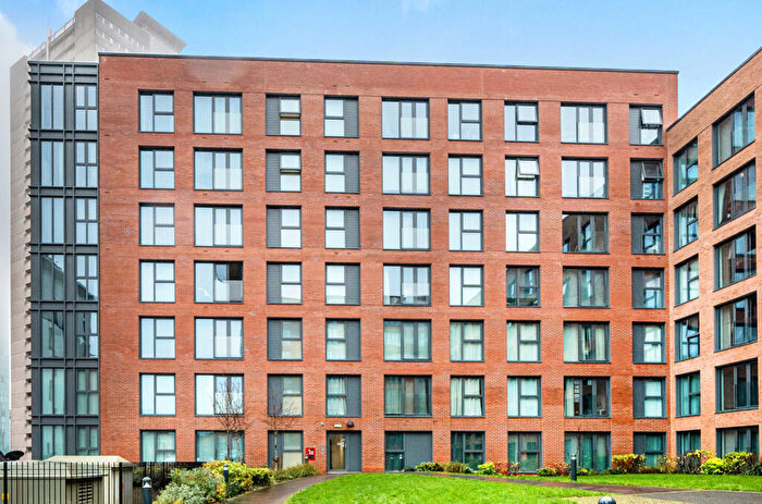 2 Bedroom Apartment To Rent In Windmill Street, Birmingham, West Midlands, B1