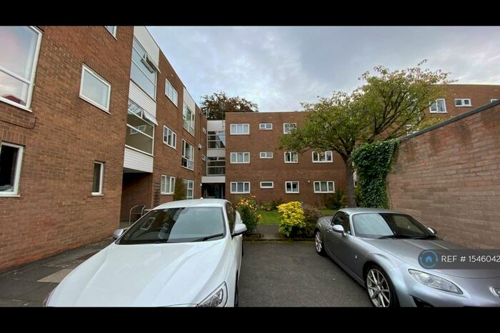 2 Bedroom Flat To Rent In The Beeches, Newcastle Upon Tyne, NE12
