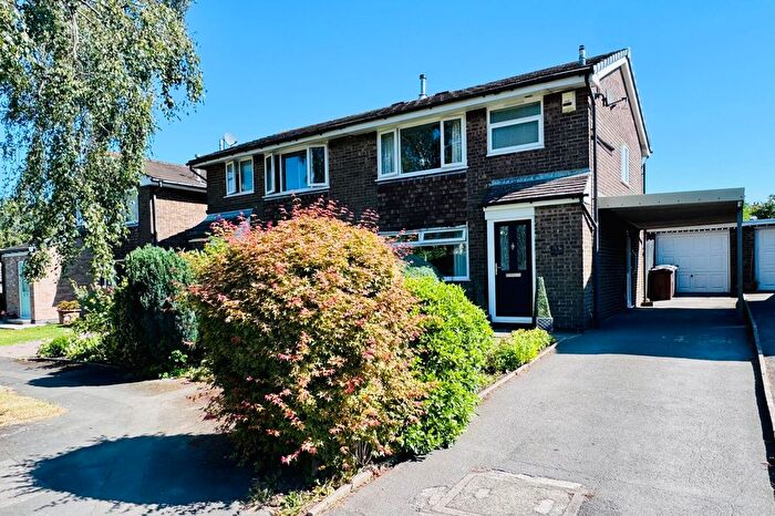 3 Bedroom Semi-detached House For Sale In Rowton Grange Road, Chapel-En-Le-Frith, SK23