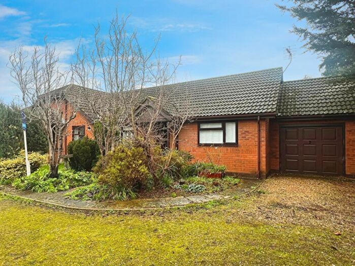 2 Bedroom Bungalow For Sale In Lucetta Gardens, Spalding, Lincolnshire, PE11