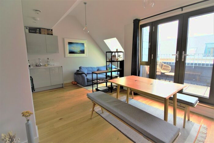 1 Bedroom Flat To Rent In Abel Yard, The Gateway, Bristol, BS1