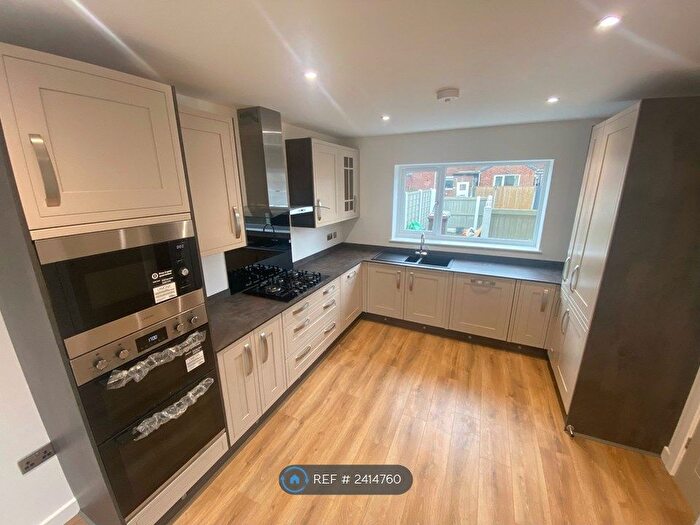 4 Bedroom Semi-Detached House To Rent In Ash View, East Ardsley, Wakefield, WF3