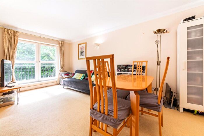 1 Bedroom Apartment To Rent In Melville Place, London, N1