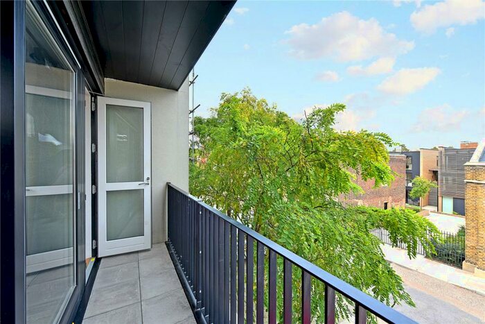 1 Bedroom Flat To Rent In Kitchener House, Ashmore Road, London, SE18