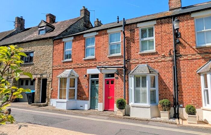 2 Bedroom Terraced House To Rent In Union Street, Woodstock, OX20