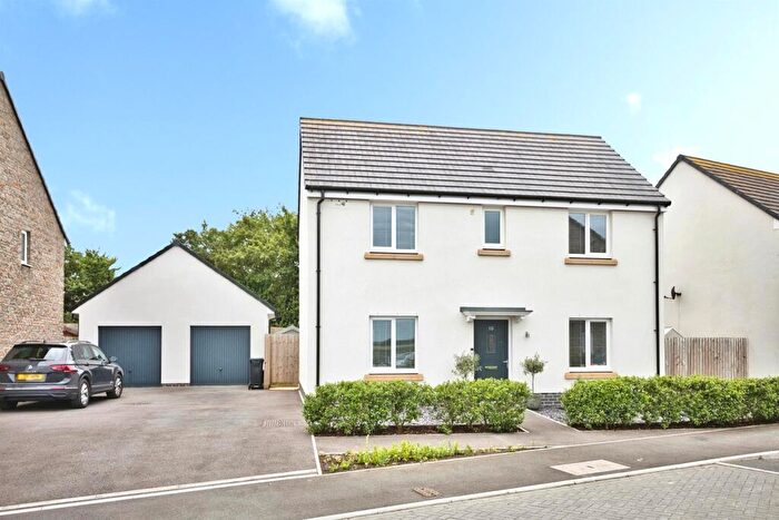 3 Bedroom Detached House For Sale In Aspen Grove, Ilchester, Yeovil, BA22