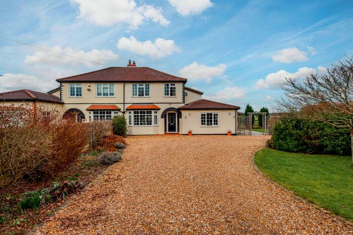 4 Bedroom Semi-Detached House For Sale In Ash House Lane, Little Leigh, Northwich, CW8