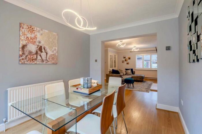 4 Bedroom Semi-Detached House To Rent In Glenshee Close, Northwood HA6