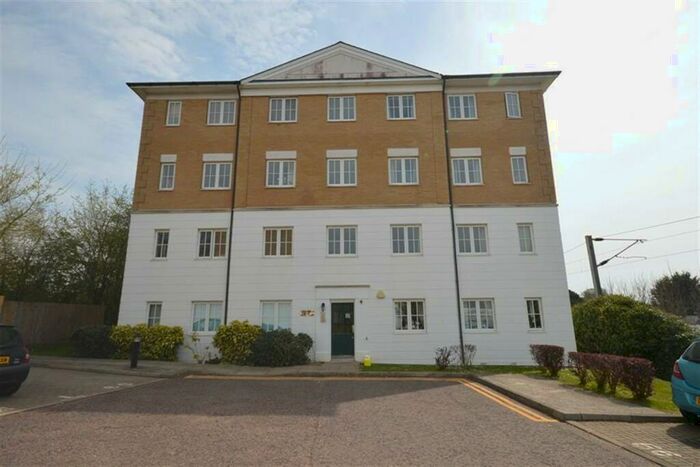 2 Bedroom Apartment For Sale In The Yard, Braintree, CM7