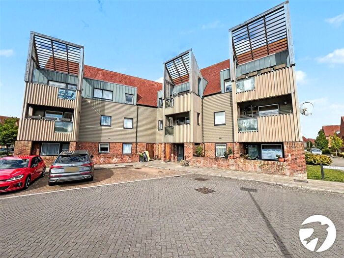 1 Bedroom Flat For Sale In Condor House, Elliotts Way, Horsted, Chatham, ME4