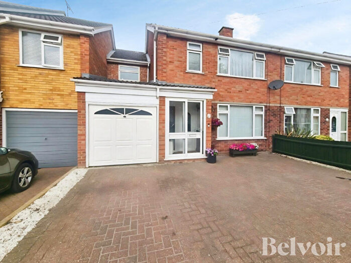 4 Bedroom Semi Detached House For Sale In Pearcroft Road, Ipswich, IP1