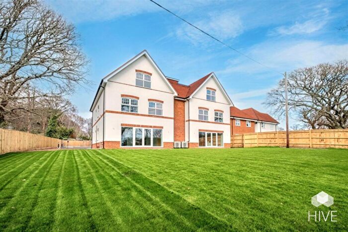 2 Bedroom Flat For Sale In Fairway View Close, West Parley, BH22