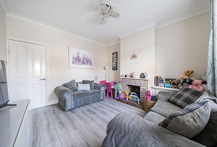 2 Bedroom Terraced House For Sale In Great Brooms Road, Tunbridge Wells, Kent, TN4