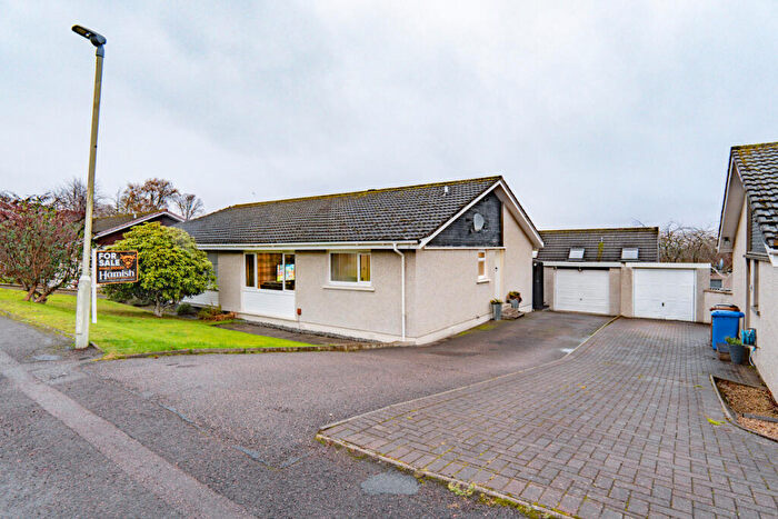 3 Bedroom Semi-Detached Bungalow For Sale In Firthview Avenue, Inverness, IV3