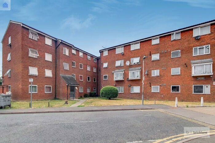 2 Bedroom Apartment To Rent In Gurney Close, Barking, IG11