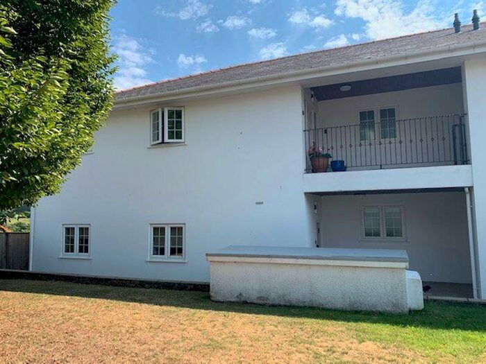 2 Bedroom Apartment To Rent In Penuel Road, Cardiff, CF15