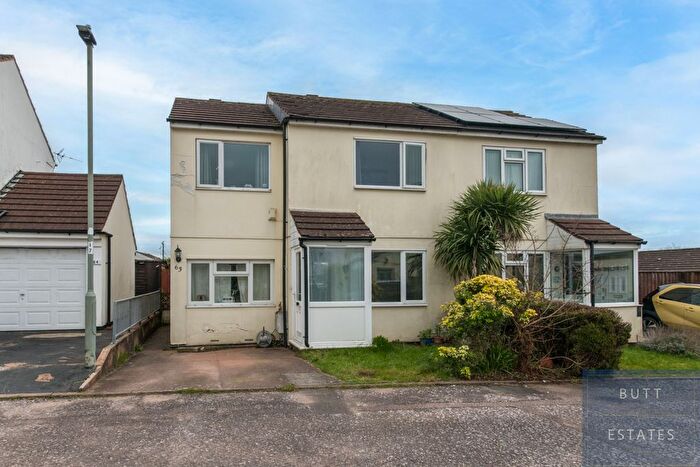 3 Bedroom Semi-Detached House For Sale In Poundsland, Exeter, EX5