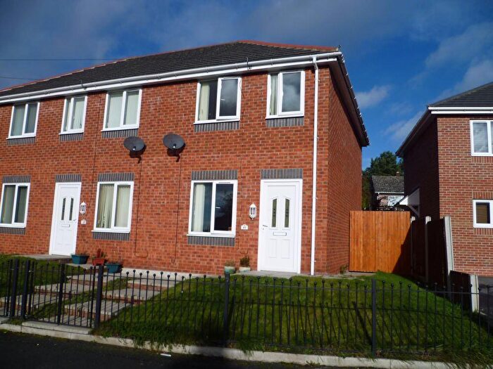 2 Bedroom House To Rent In Second Avenue, Llay, LL12