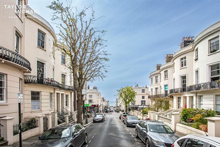 2 Bedroom Flat To Rent In Brunswick Road, Brighton, BN3