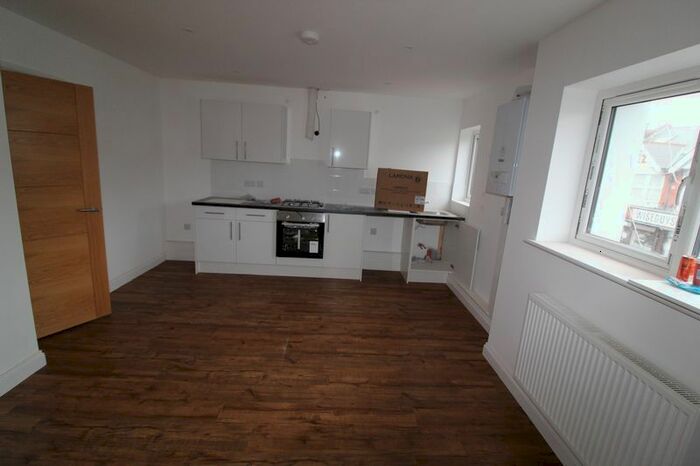 2 Bedroom Flat To Rent In Bedroom Apartment - Wimborne Road, Smithfield Place, Bournemouth, BH9