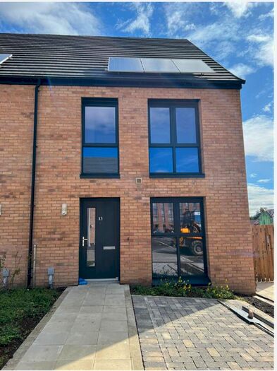 3 Bedroom Terraced House To Rent In MacMillan Crescent, Edinburgh, EH4