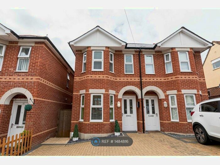 3 Bedroom Semi-Detached House To Rent In Lyell Road, Poole, BH12