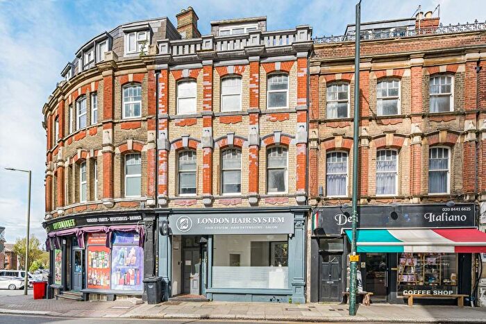 1 Bedroom Flat To Rent In Station Road, New Barnet, EN5