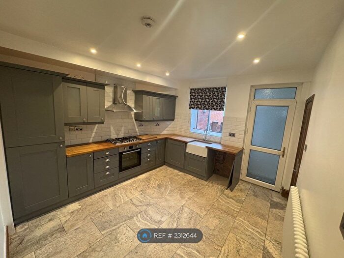 3 Bedroom Terraced House To Rent In Derby Street, Barnsley, S70