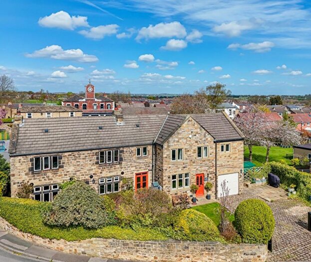 4 Bedroom Detached House For Sale In Vicar Lane, Ossett, WF5