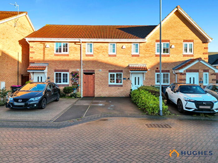 3 Bedroom Town House For Sale In Heartlands Close, Kiveton Park, S26