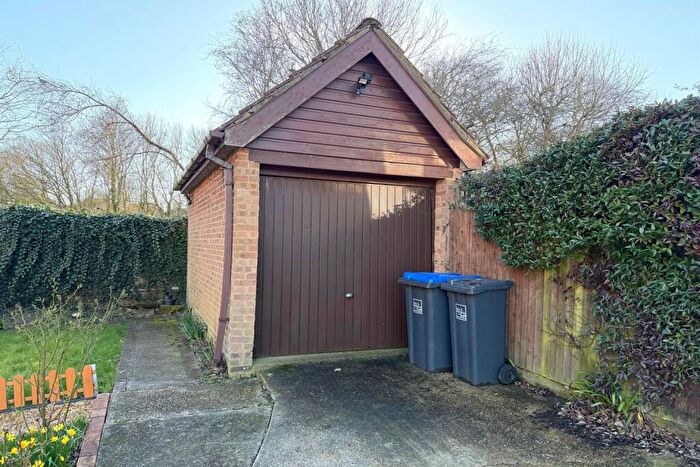 Garages To Rent In Harlech Close, Worthing, BN13